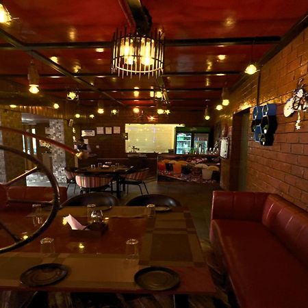 Hotel Runway Inn Pura Raghunāth 外观 照片