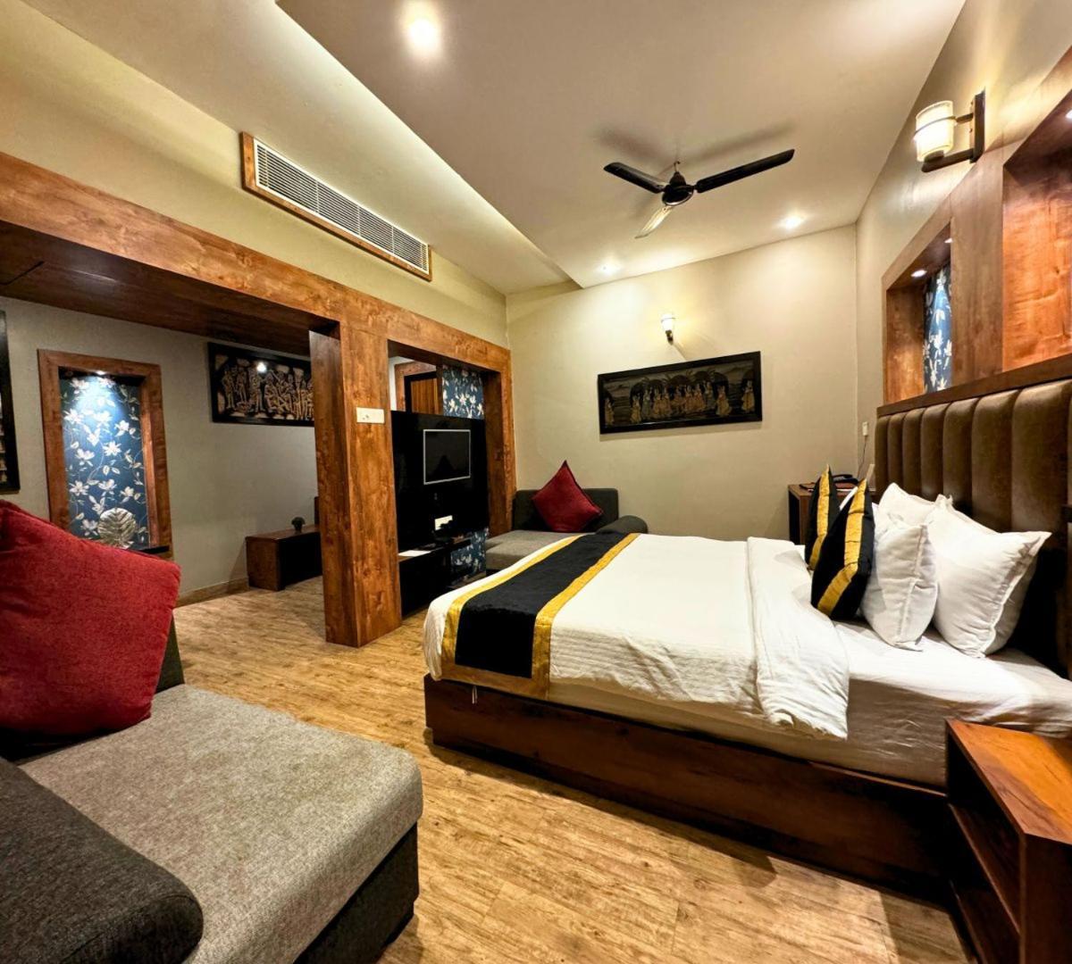 Hotel Runway Inn Pura Raghunāth 外观 照片