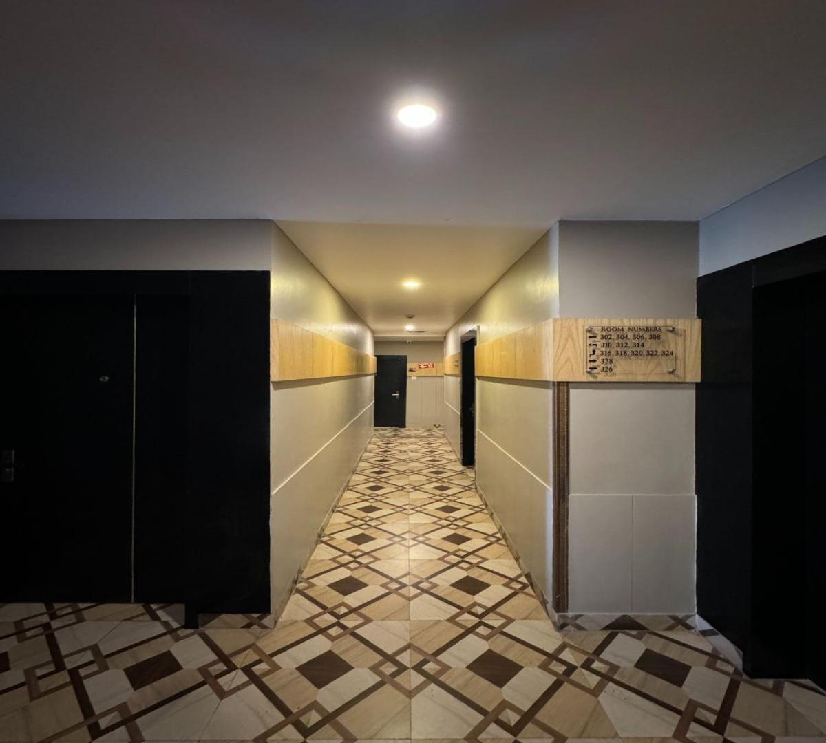 Hotel Runway Inn Pura Raghunāth 外观 照片