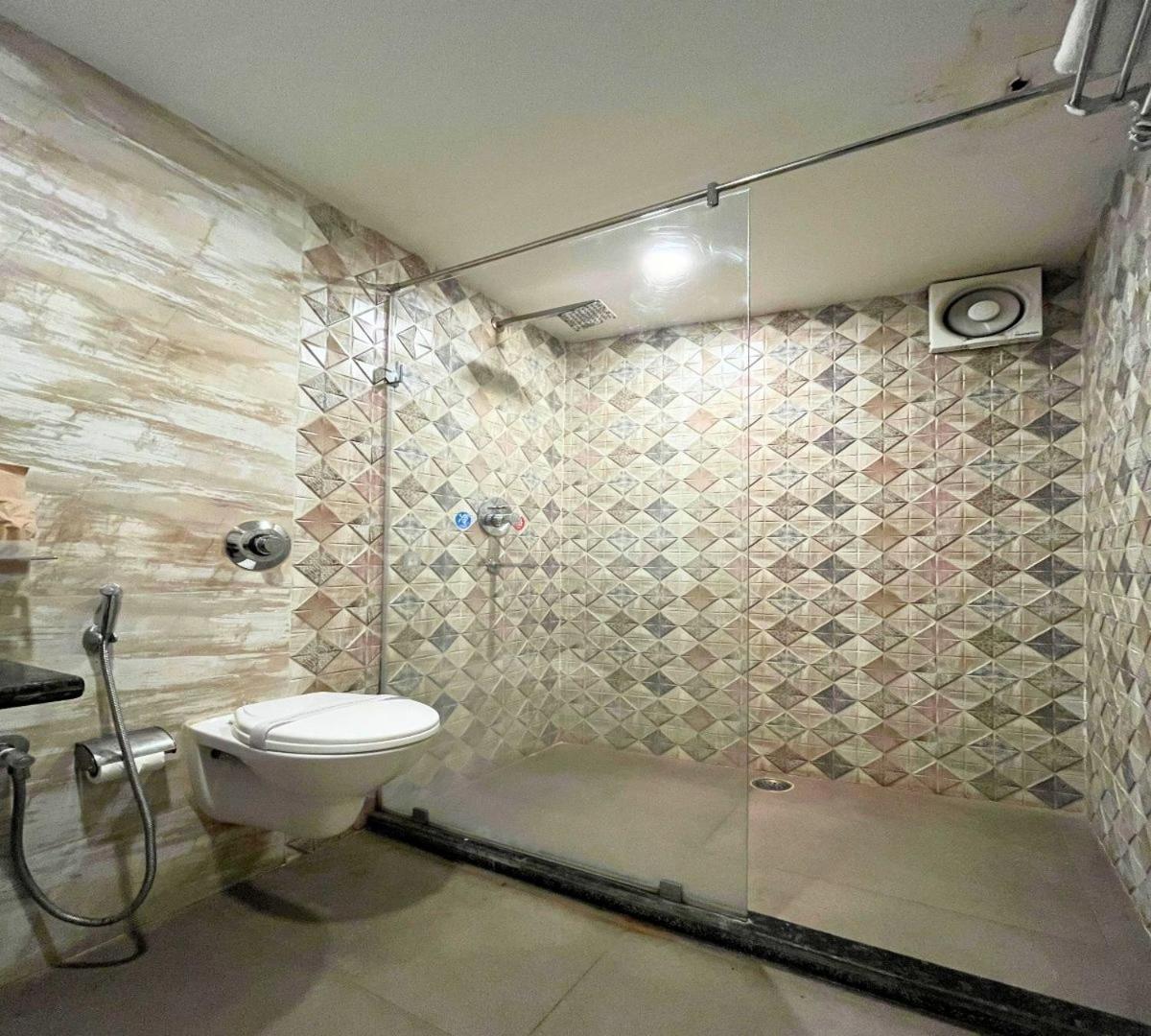 Hotel Runway Inn Pura Raghunāth 外观 照片