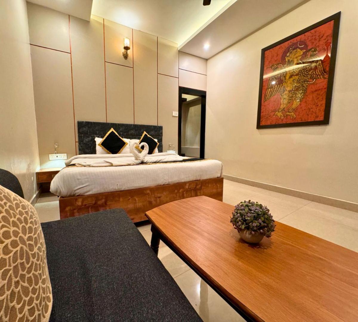 Hotel Runway Inn Pura Raghunāth 外观 照片