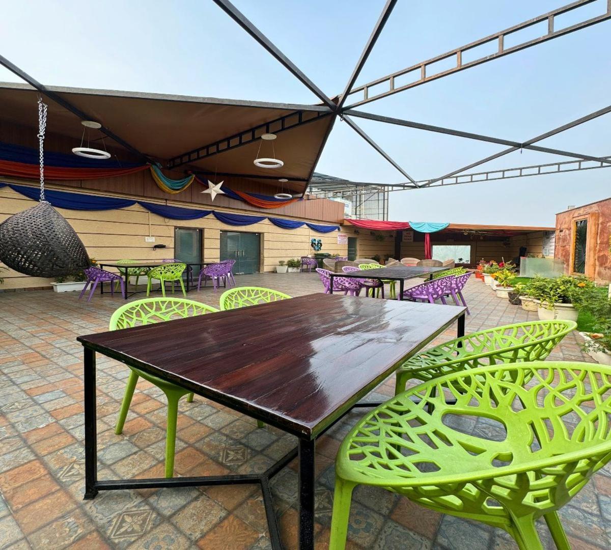 Hotel Runway Inn Pura Raghunāth 外观 照片