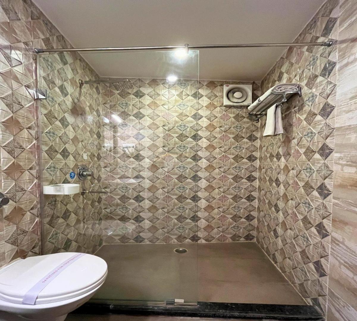 Hotel Runway Inn Pura Raghunāth 外观 照片